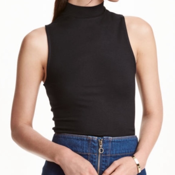 H&M Tops - H&M Mockneck Sleeveless Top
